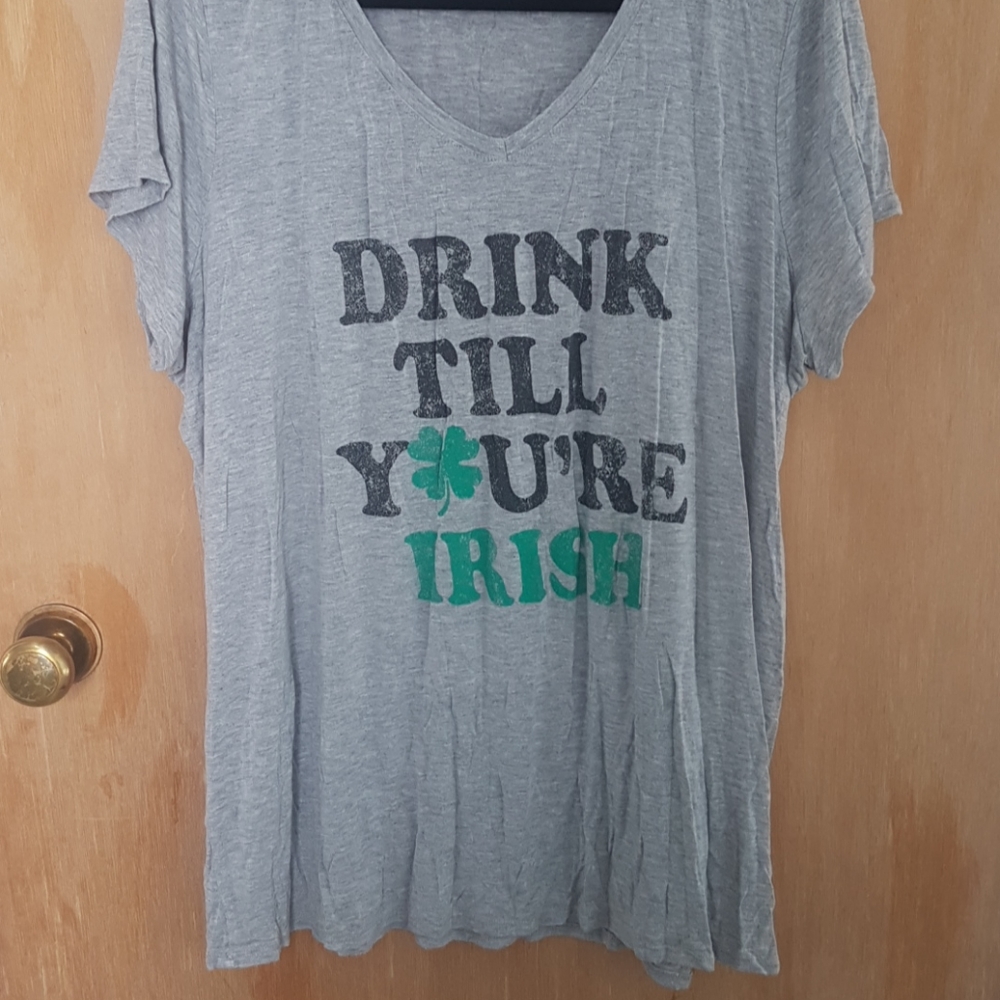 Vneck graphic tee